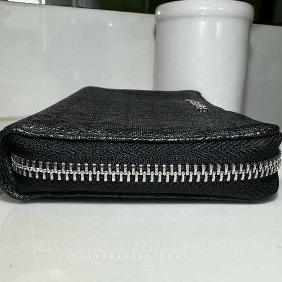 Michael Kors Jet Set Travel Large Wallet - Picture 5 of 6